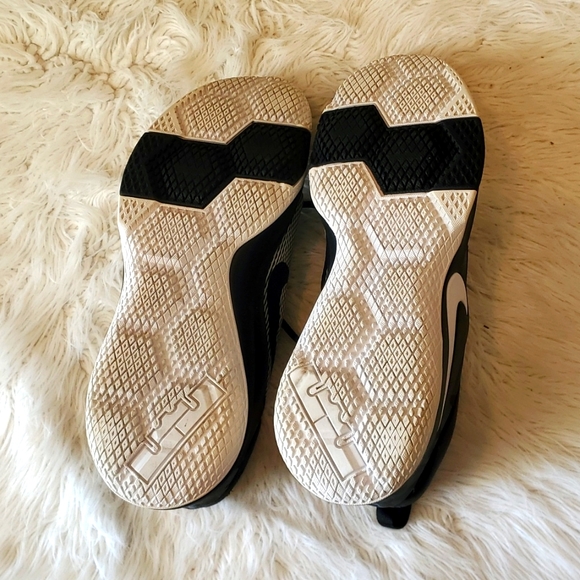 Nike Lebron Witness II EP 2 Black and White - Picture 5 of 6